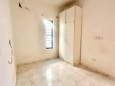 Single Room in a Shared Apartment — Lekki, Lagos