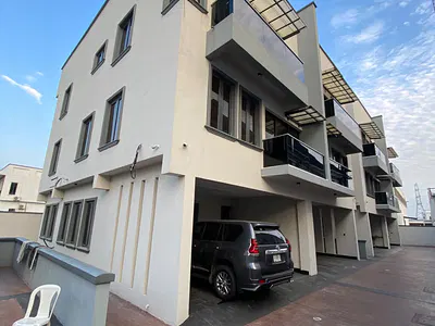 4 Bedroom — Lekki, Lagos