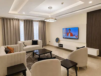 Luxurious Furnished Serviced 3bedrooms Apartment with BQ, Pool, & Lift — Victoria Island (VI), Lagos