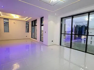Well Designed 5 Bed Palatial — Lekki, Lagos