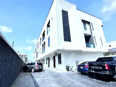 2 Bedroom Apartment with Pool and Gym — Lekki Phase 1, Lekki, Lagos