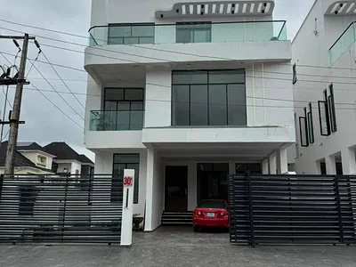 Luxury 5 Bed Room Mansion — Lekki, Lagos