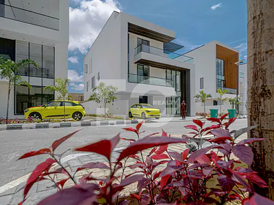 6 Bedrooms Detached House — Lekki, Lagos