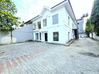 Commercial 4 Bedroom Office Space — Lekki Phase 1, Lekki, Lagos