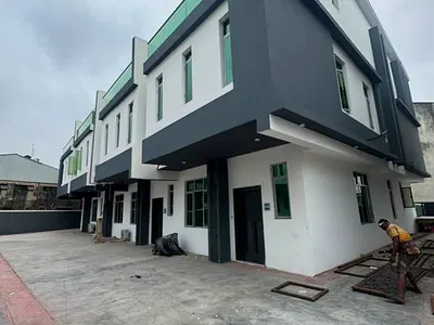 Spacious Built 4 Bedroom Terrace Duplex with BQ & Office — Maryland, Lagos