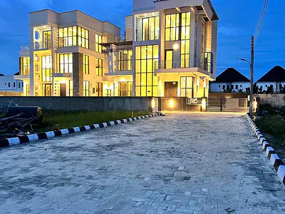 Contemporary 5 Bedroom Detached Duplex with a Pool — Lekki, Lagos
