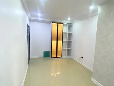 Sparkling Clean Room and Parlor Mini Flat — Palace Road, Oniru, Victoria Island (VI), Lagos