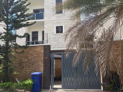 Well Renovated 4 Bedroom Semi Detached House with 1 Room BQ — Ikoyi, Lagos