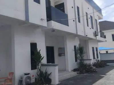 Luxury 3 Bedroom Terrace Duplex with Excellent Facility — Ologolo, Lekki, Lagos