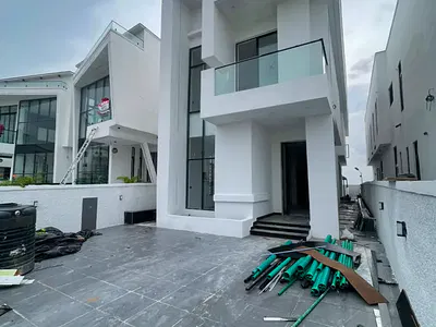Luxury 5 Bedroom Detached Duplex with Excellent Facility — Ajah, Lagos