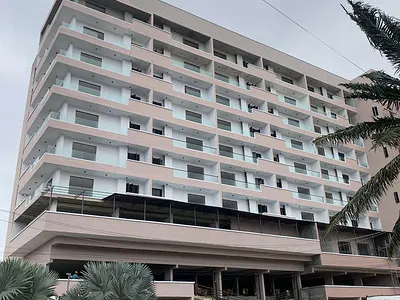 Luxury 1 Bedroom Apartment with a Pool, Elevator and All Rooms Ensuite — Lekki Phase 1, Lekki, Lagos