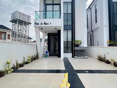 Exclusively Finished 5 Bed Smart Detached Duplex with, Pool and BQ — Lekki, Lagos