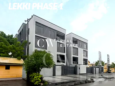 2 Bedroom Apartment — Lekki Phase 1, Lekki, Lagos