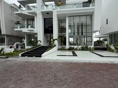 5 Bedroom Detached Duplex with Modern Pop Ceiling — Osapa, Lekki, Lagos