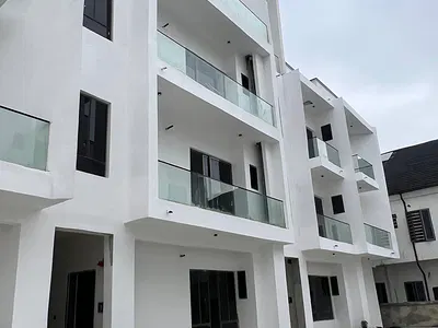 3 Bedroom Apartment with Penthouse, Pool, Gym & Tennis Court — Lekki, Lagos