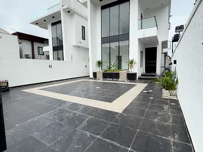 5 Bedroom Detached Duplex — Lekki, Lagos