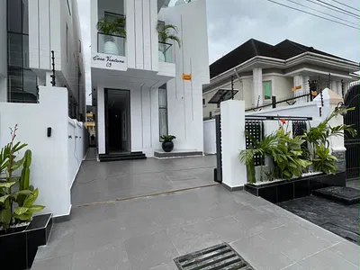 5 Bedroom Detached Duplex — Lekki, Lagos
