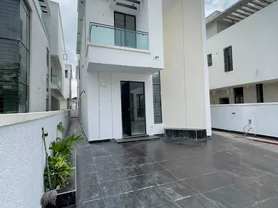 Luxury 5 Bedroom Fully Detached Duplex. — Chevron, Lekki, Lagos