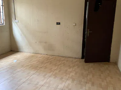 Clean Self Contain in Lekki Phase1 — Lekki, Lagos