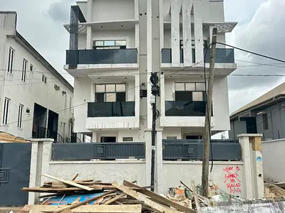 5 Bedroom Detached Duplex — Ikeja, Lagos
