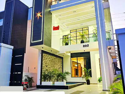 Outstanding Luxurious Unique 5 Bed Detach Duplex Gym, Pool, BQ, Sitout — Lekki, Lagos