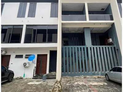 4 Bedroom Maisonnete — Ajah, Lagos