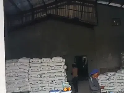 A Warehouse Measuring 250 SQM on a Land Area of 500 SQM Plus 2 Rooms — Iju Road, Close to Pen Cinema,, Agege, Lagos