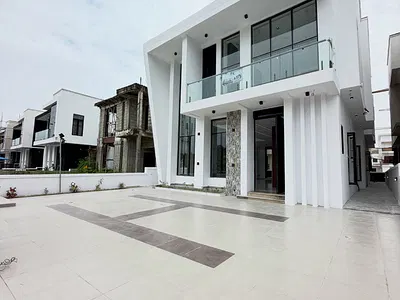 5 Bedroom Detached Duplex with Pool and BQ — Lekki, Lagos