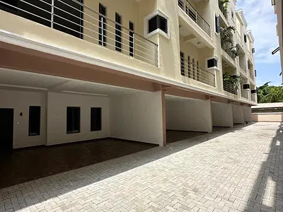 4 Bedroom Terrace Duplex with Swimming Pool and Pool — Ikoyi, Lagos