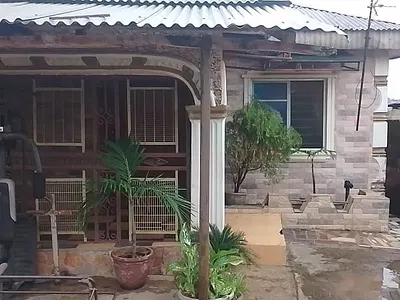 3 Bedroom Apartment Sitting on Half Plot of Land — Iyana Ilogbo, Sango Ota, Ogun