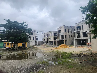 Prime Mixed-Use Land with Duplexes — Onikoyi Road, Near Banana Island Ikoyi Lagos, Banana Island, Ikoyi, Lagos