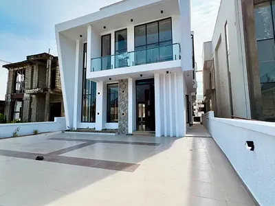 5 Bedroom Full Detached Duplex — Lekki, Lagos