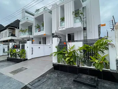 5 Bedroom Detached Duplex with BQ and Pool — Lekki, Lagos