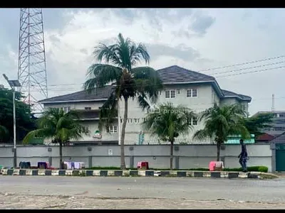 Functional School in a Heart of Lekki — Platinum Way, Jakande, Lekki, Lagos