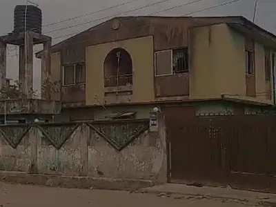 Distressed 4 Units of 2 Bedroom Flats — Kola, Ojokoro, Ifako-Ijaiye, Lagos