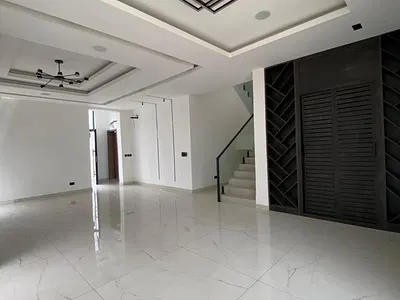 Majestic 5 Bedroom Duplex with a Pool — Lekki, Lagos