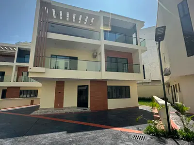 5 Bedroom Detached Duplex with Elevator, Swimming Pool, BQ & Study Ro — Ikoyi, Lagos