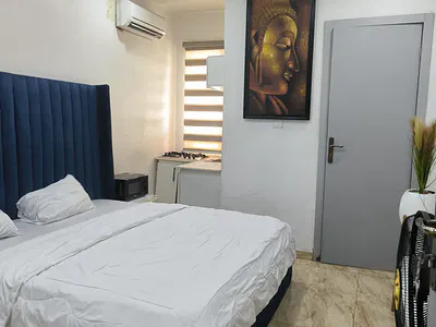 Excellent Single Bedroom Apartment Upstairs with Kitchen, 24HRS Power — Lekki, Lagos