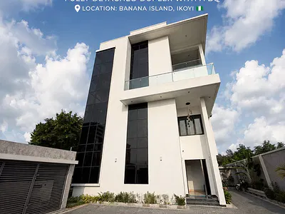 6 Bedroom Detached Duplex with BQ — Ikoyi, Lagos