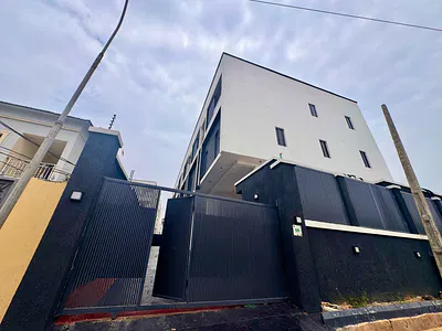 Modern 4-Bedroom Terrace Duplex with BQ in a Well Secure Estate — Maryland, Lagos
