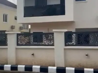 Distress 4 Bedrooms Semi Detached Duplex Fully Tarred Road — Apo Dutse, Apo, Abuja