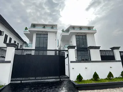 Charming 5 Bedroom Detached House with BQ and Swimming Pool — Lekki Lagos Road, VGC, Lekki, Lagos