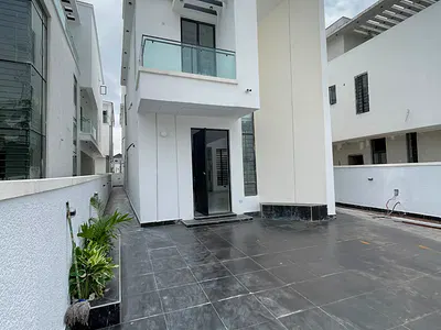 Luxury 5 Bedroom Fully Detached Duplex — Chevron, Lekki, Lagos