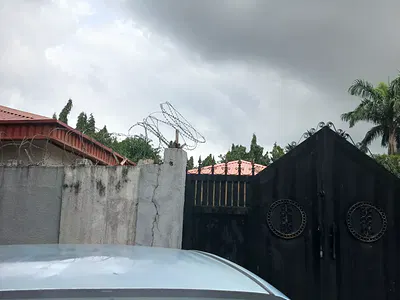 7bedroom Bungalow in a Highly Commercial Area of Wuse 2 — Wuse 2, Wuse 2, Abuja