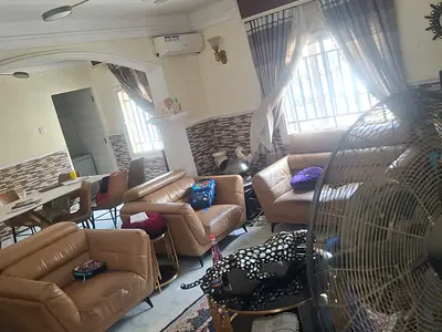 Spacious 3 Bedrooms Fully Detached Bungalow . — Lugbe Voice of Nigeria, Axis ., Lugbe District, Abuja