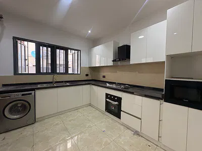 4 Bedroom Terrace — Lekki, Lagos