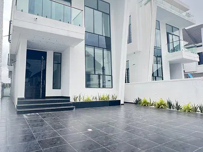 Magnificent 5 Bedroom Detached Duplex with Swimming Pool — Ajah, Lagos