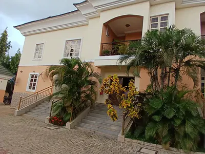 Serviced 3 Bedroom Terraced Duplex with a BQ with Gym & Pool — Asokoro District, Abuja