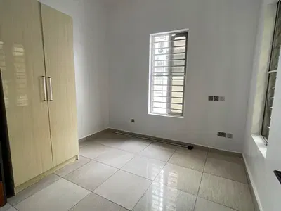 Luxury 5 Bedroom Detached Duplex with BQ with Excellent Facility — Lekki, Lagos