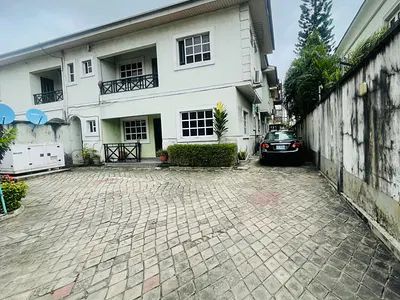 3 Bedroom Luxury Apartment — Lekki Phase 1, Lekki, Lagos